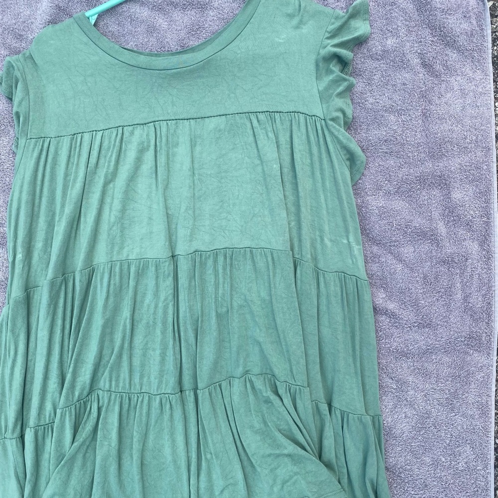 Flowy Dress Green Cupped Sleeves